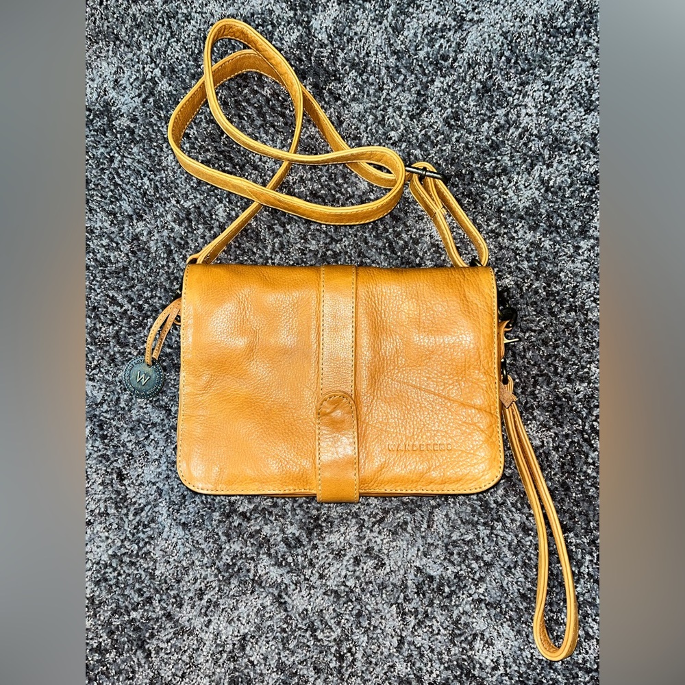 SOLD!!!!!The wandererstravelco & co crossbody bag